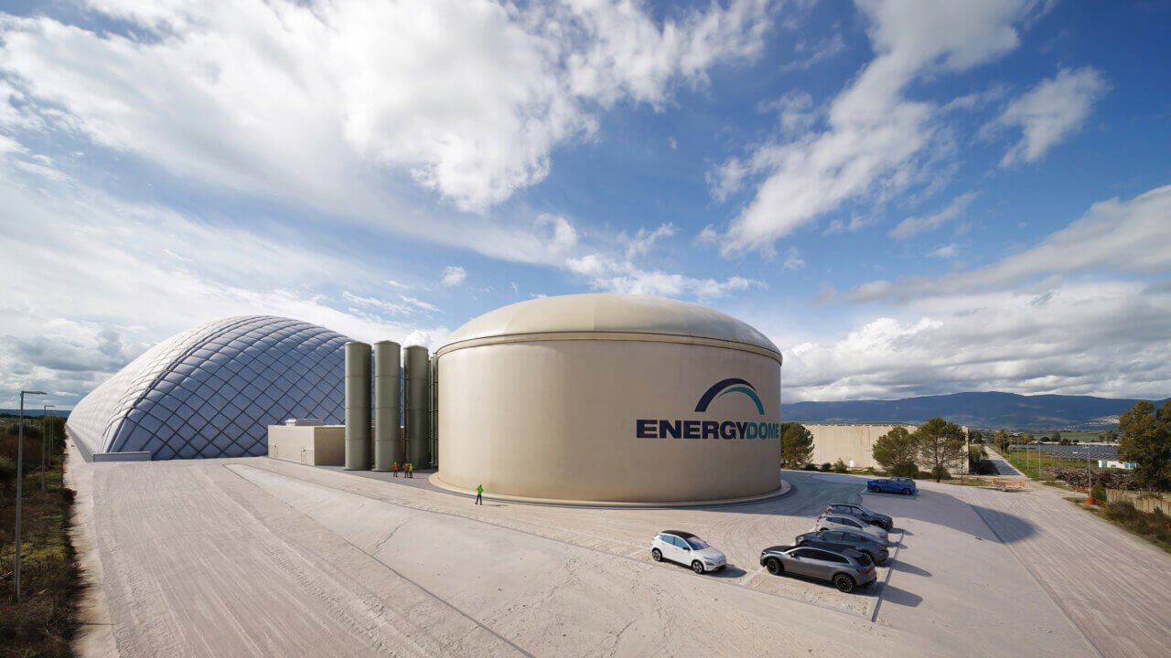 https://techpapersworld.com/wp-content/uploads/2024/12/Energy-Dome-and-ENGIE-Sign-Pioneering-1280x720.jpg